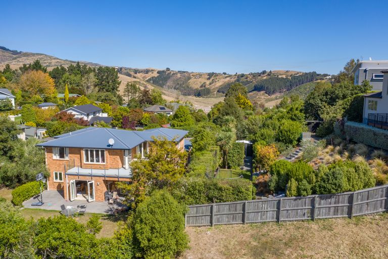 Photo of property in 7 Sasaram Lane, Cashmere, Christchurch, 8022