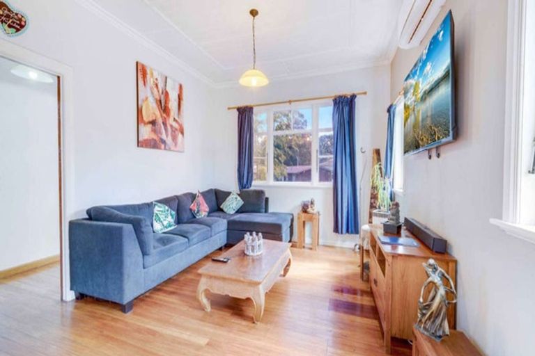 Photo of property in 1/35 Halver Road, Hillpark, Auckland, 2102