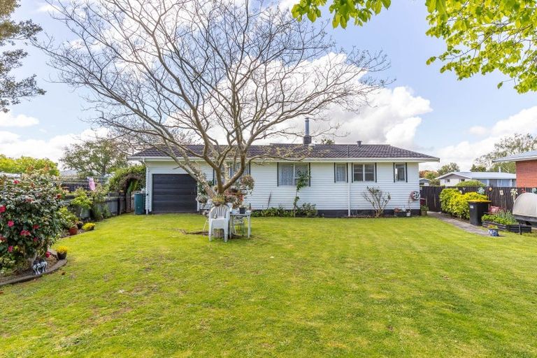 Photo of property in 2 Hornsby Street, Carterton, 5713