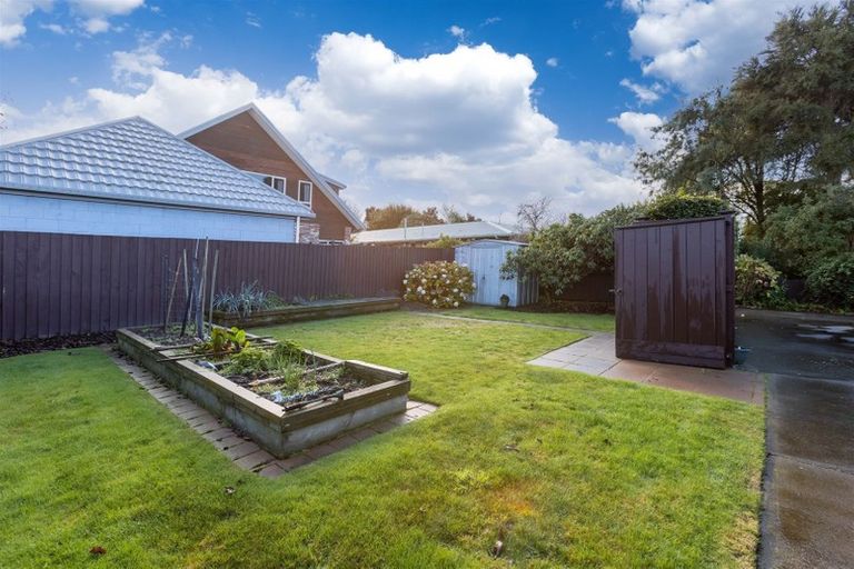 Photo of property in 1 Reading Street, Upper Riccarton, Christchurch, 8041