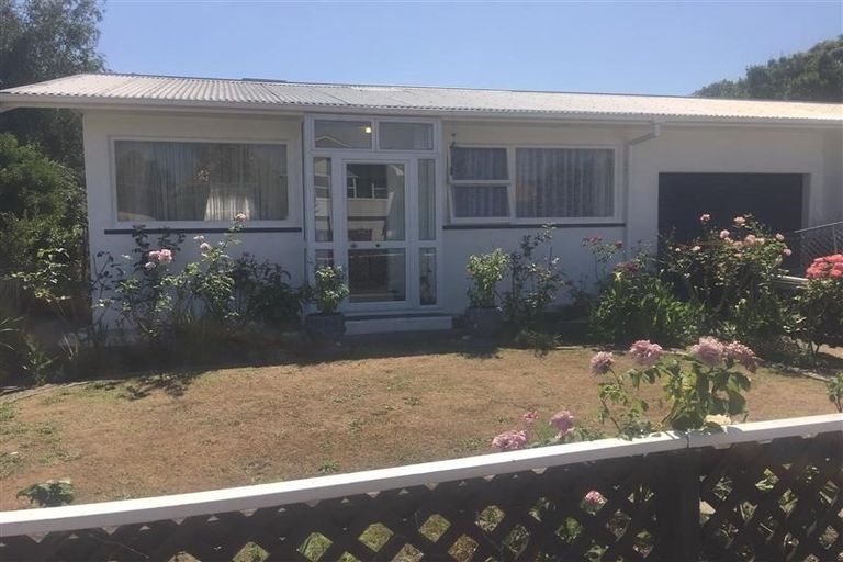 Photo of property in 1/20 Norwich Street, Stoke, Nelson, 7011