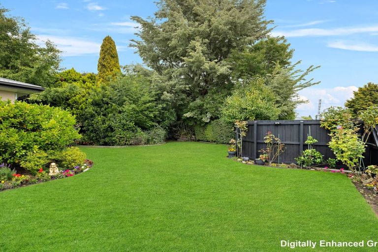 Photo of property in 856 Main North Road, Belfast, Christchurch, 8051