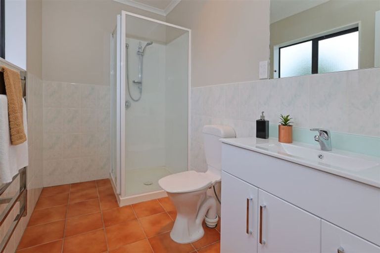 Photo of property in 40 Greenberry Drive, Ranui, Auckland, 0612