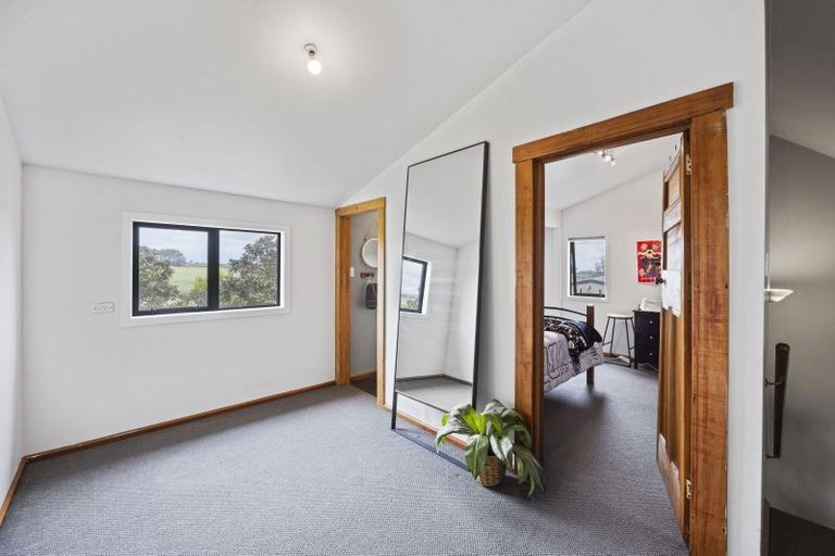 Photo of property in 20 Kiri Road, Te Kiri, Opunake, 4682