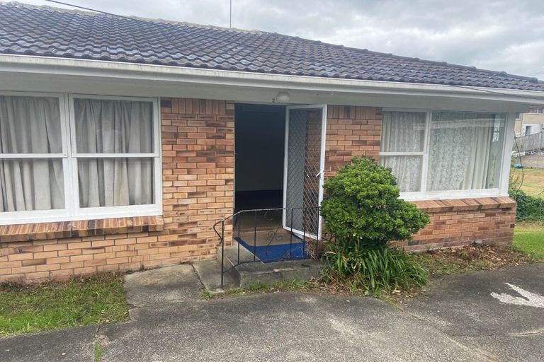 Photo of property in 2/4 Anne Road, Hillcrest, Auckland, 0627