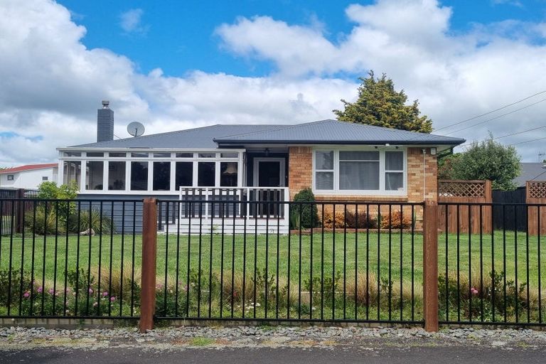 Photo of property in 96 Bruce Avenue, Glenview, Hamilton, 3206