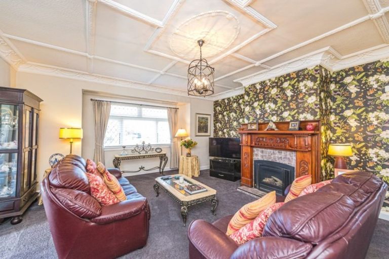 Photo of property in 33 Grey Street, College Estate, Whanganui, 4500