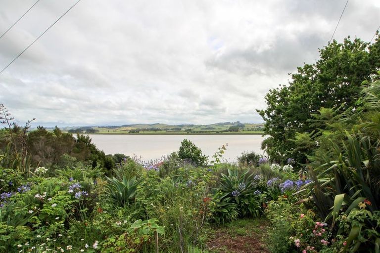 Photo of property in 9-11 Walker Terrace, Te Kopuru, 0391