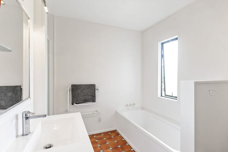 Photo of property in 3 Sandpiper Court, Paraparaumu Beach, Paraparaumu, 5032