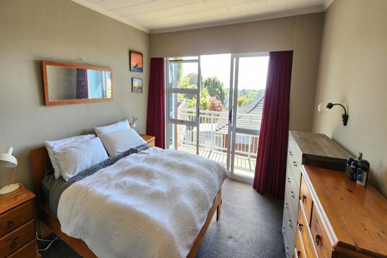 Photo of property in 5b Te Mara Place, Merrilands, New Plymouth, 4312