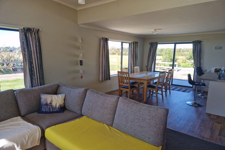 Photo of property in 92 Beacon Road, Dillons Point, Blenheim, 7273