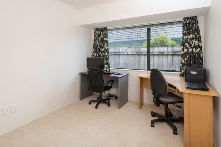 Photo of property in 47 Meadowland Drive, Somerville, Auckland, 2014
