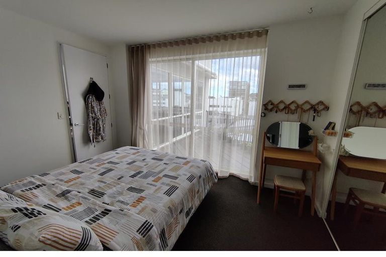 Photo of property in De Vere Apartments, 7/23 Tennyson Street, Te Aro, Wellington, 6011