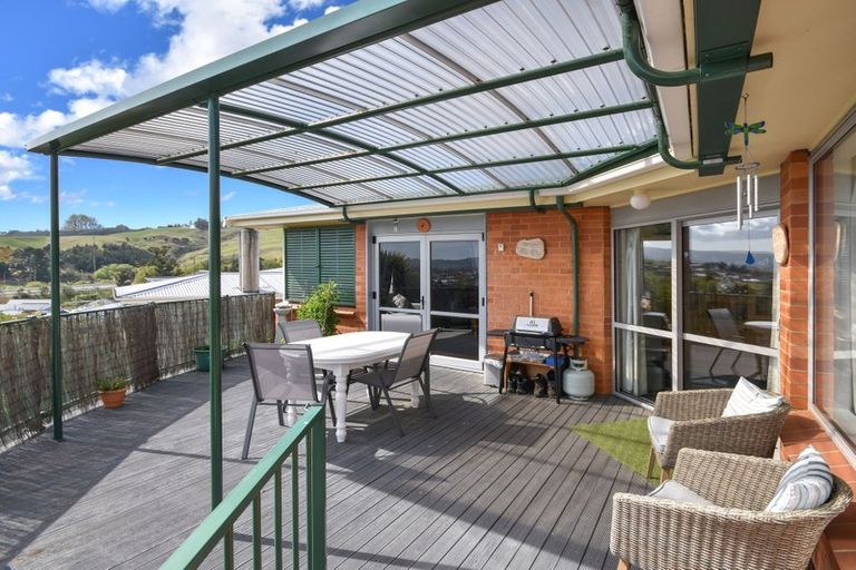 Photo of property in 9 Tweed Street, Kinmont Park, Mosgiel, 9024