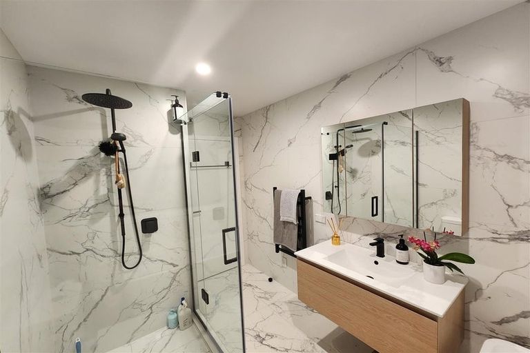 Photo of property in 278a Glenvar Road, Torbay, Auckland, 0630