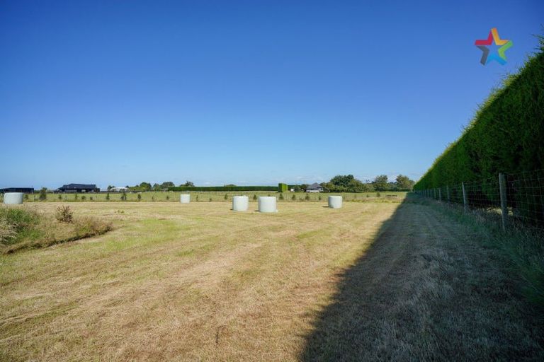 Photo of property in 15 Weir Road, Waianiwa, Invercargill, 9874