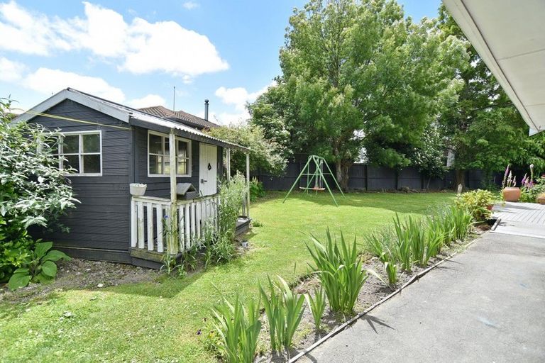 Photo of property in 12 Mayo Place, Belfast, Christchurch, 8051