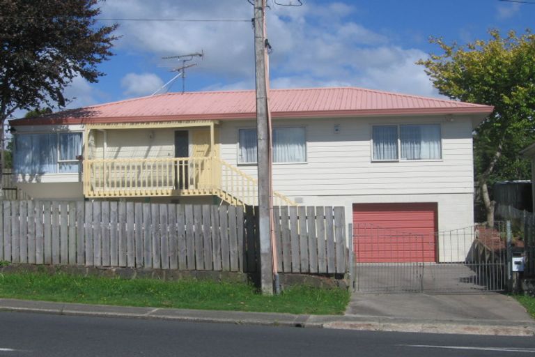 Photo of property in 2/178 Lake Road, Northcote, Auckland, 0627