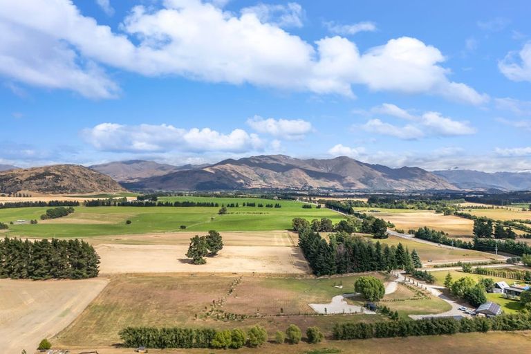 Photo of property in 624 Ballantyne Road, Wanaka, 9382