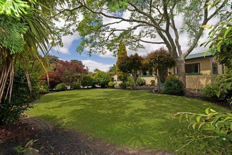 Photo of property in 20 Sherrybrooke Place, Sunnyvale, Auckland, 0612