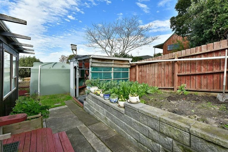 Photo of property in 1/928 Whangaparaoa Road, Manly, Whangaparaoa, 0930