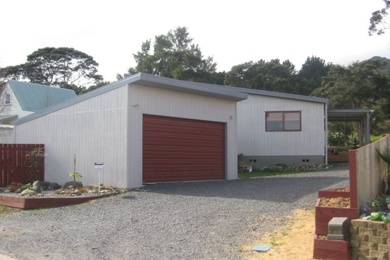 Photo of property in 25 Taurua Place, Coromandel, 3506