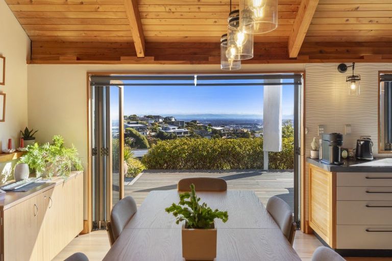 Photo of property in 170a Moncks Spur Road, Mount Pleasant, Christchurch, 8081