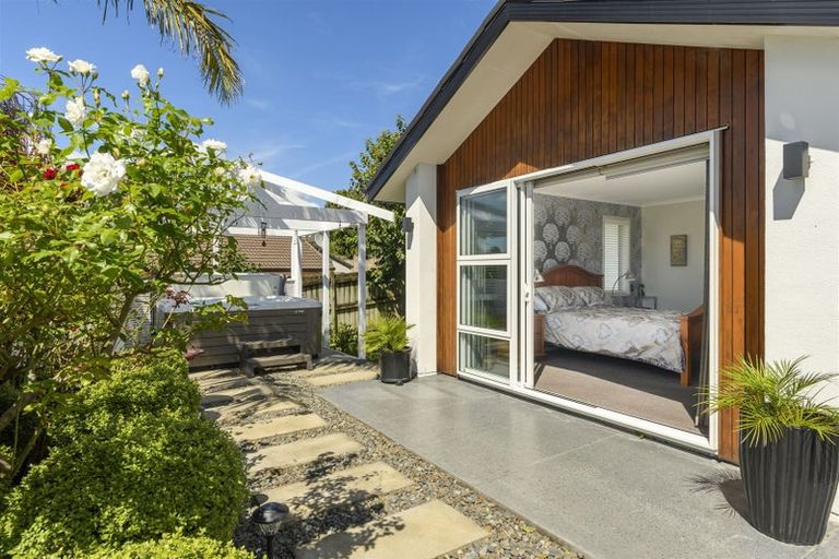 Photo of property in 94 Moffat Road, Bethlehem, Tauranga, 3110