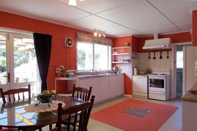 Photo of property in 2020 Rings Road, Coromandel, 3506