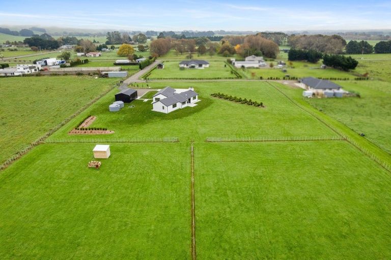 Photo of property in 18 Ranfurly Road, Pahiatua, 4984