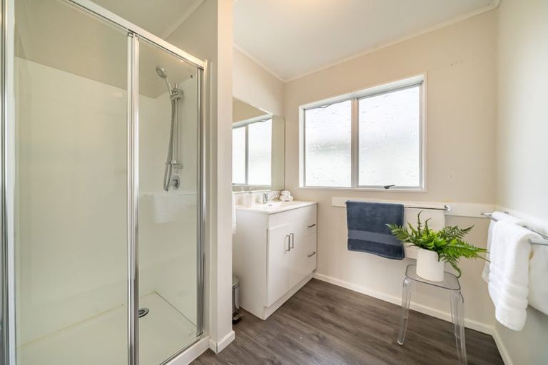 Photo of property in 31 Aniseed Grove, Timberlea, Upper Hutt, 5018