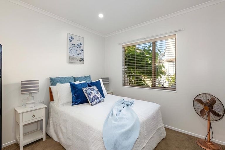 Photo of property in 4 Stornaway Drive, Flat Bush, Auckland, 2016