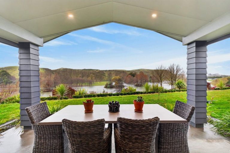 Photo of property in 655 Puketapu Road, Puketapu, Napier, 4183
