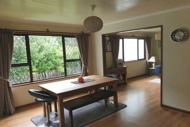 Photo of property in 1 Iwiroa Terrace, Durie Hill, Whanganui, 4500