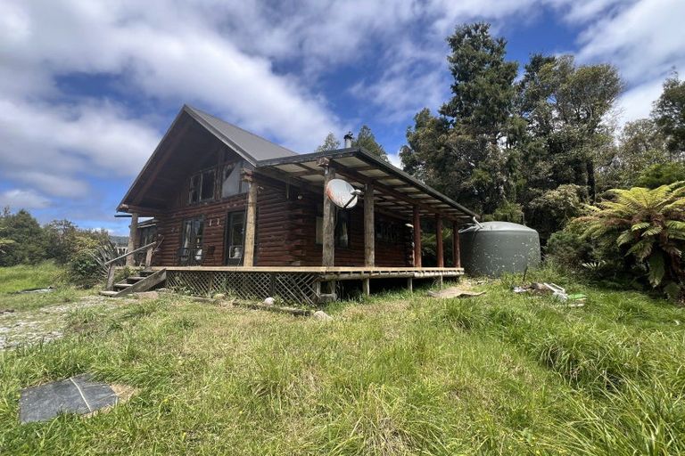 Photo of property in 260 Omoto Valley Road, Kaiata, Greymouth, 7805