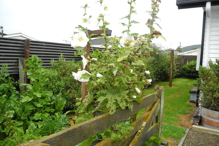 Photo of property in 50a Opie Street, Waimate, 7924