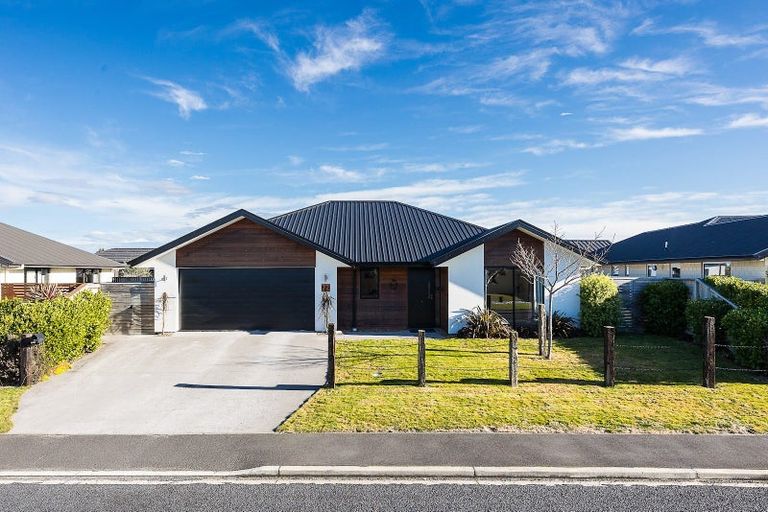 Photo of property in 27 Anderton Crescent, Mosgiel, 9024