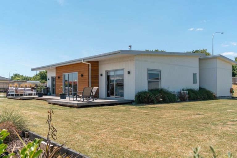 Photo of property in 15 Mcdonald Way, Lansdowne, Masterton, 5810