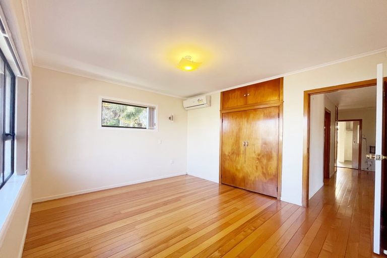 Photo of property in 43 Mclean Avenue, Papatoetoe, Auckland, 2025