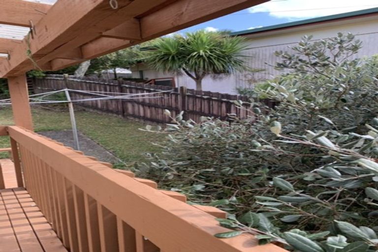 Photo of property in 7 Mcquoid Place, Glenfield, Auckland, 0629