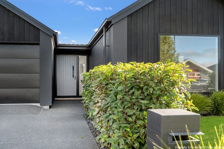 Photo of property in 5 Larissa Road, Halswell, Christchurch, 8025