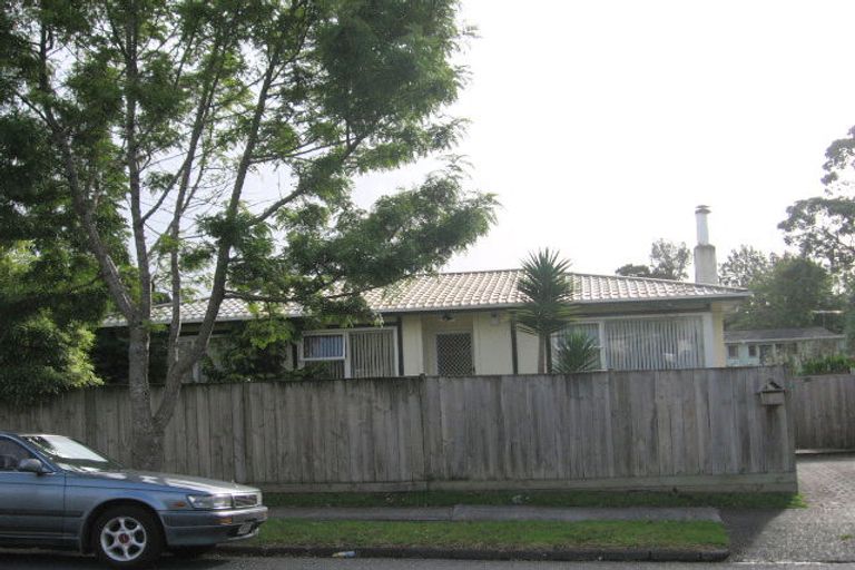 Photo of property in 41 Kamara Road, Glen Eden, Auckland, 0602