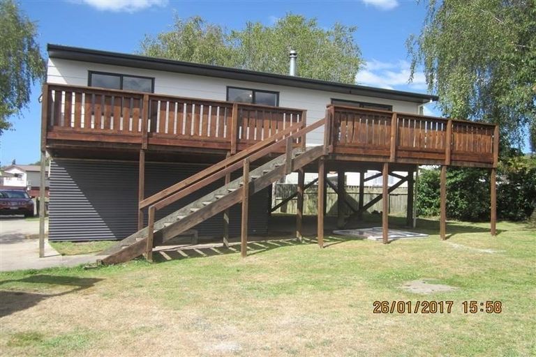 Photo of property in 20 Beech Place, Owhata, Rotorua, 3010