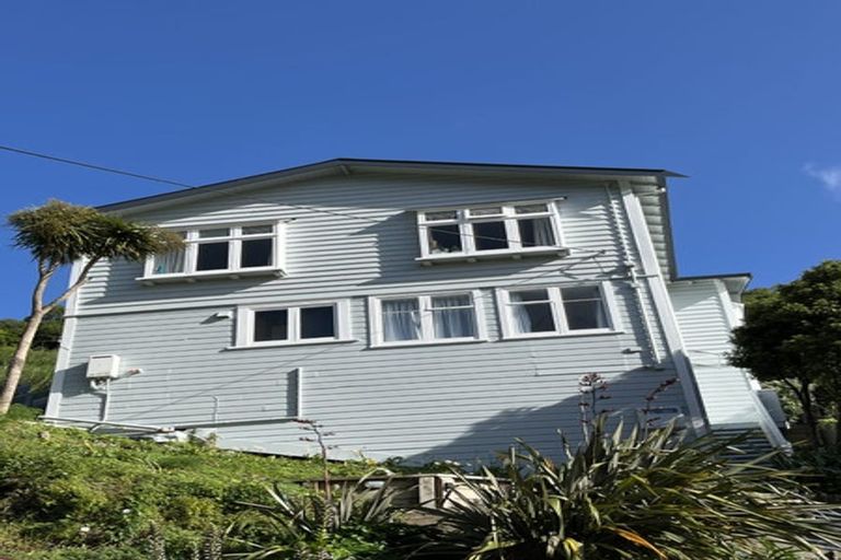 Photo of property in 2/44 Ribble Street, Island Bay, Wellington, 6023