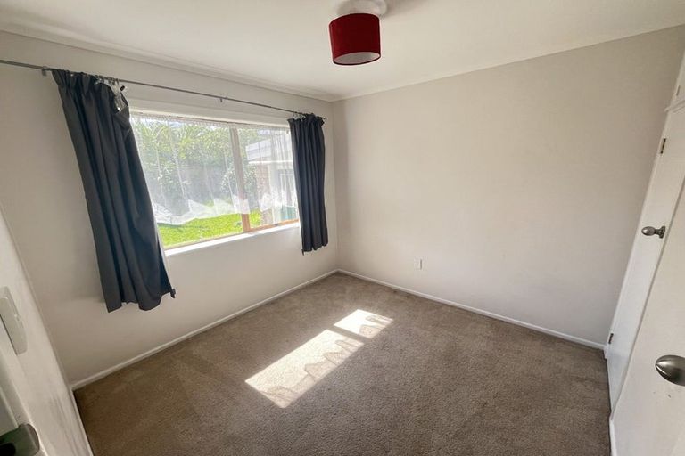 Photo of property in 12 Fairdale Avenue, Red Hill, Papakura, 2110