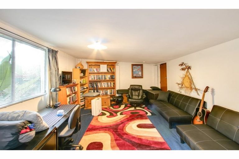 Photo of property in 90 Te Awa Avenue, Te Awa, Napier, 4110