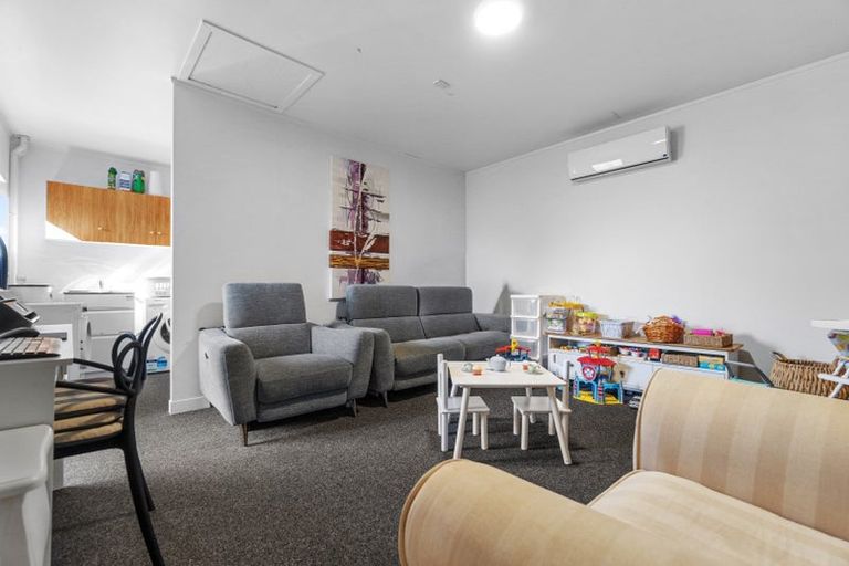 Photo of property in 32 Madill Road, St Andrews, Hamilton, 3200