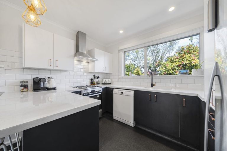 Photo of property in 10 Jocelyn Street, Casebrook, Christchurch, 8051