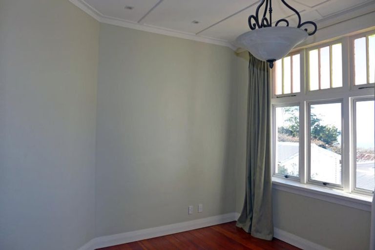 Photo of property in 16 Lighthouse Road, Bluff Hill, Napier, 4110