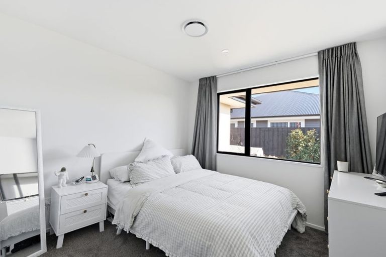 Photo of property in 7 Cam Mill Place, Rangiora, 7400